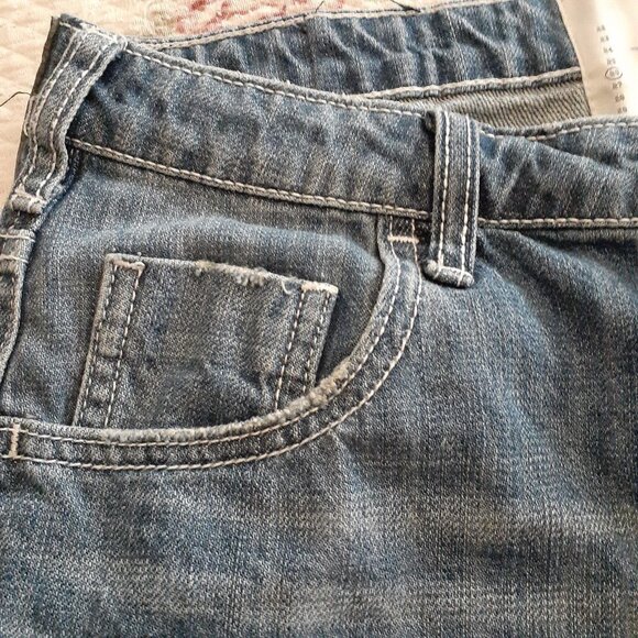 One Teaspoon Distressed Destroyed Denim Stevies  Boyfriend Shorts Size 26 - Picture 6 of 7